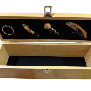 Caixa de bambu com acessórios